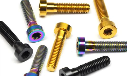 Titanový šroub se sýrovou hlavou Torx